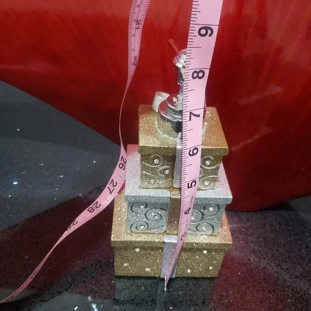 Gold and Silver Christmas Presents Soap Dispenser